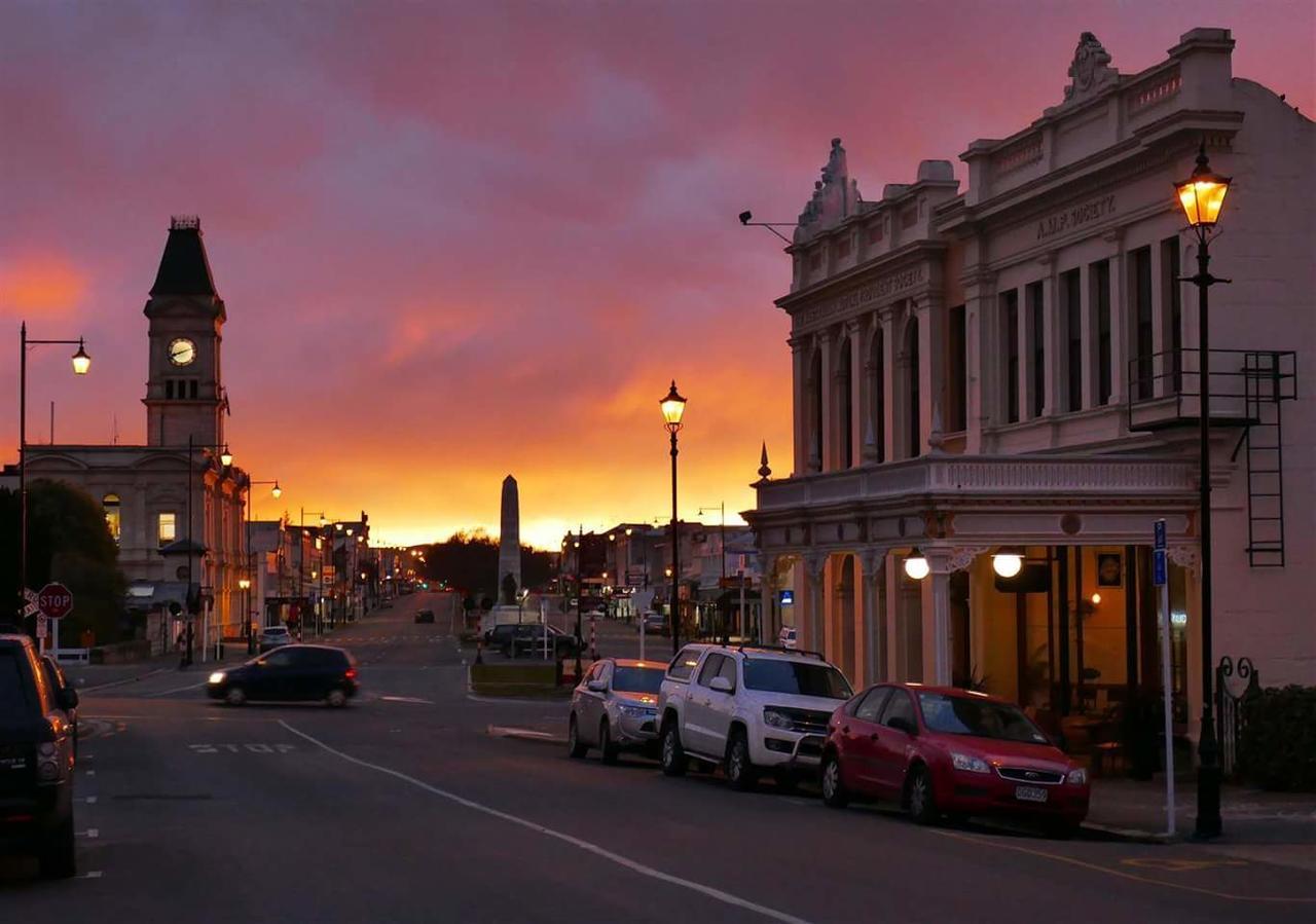 Quarterdeck Lägenhet Oamaru Exteriör bild